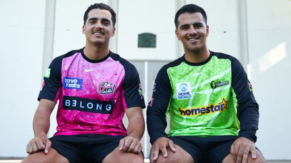 Joel (left) and Ollie Davies (right) are will to be BBL team-mates next season at Sydney Sixers