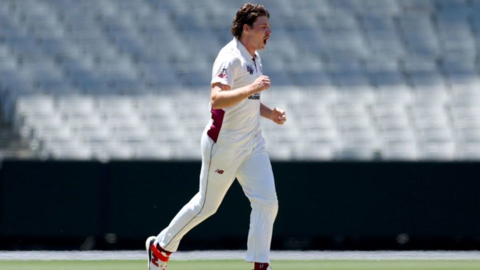 Tom Straker ripped through Victoria's top order