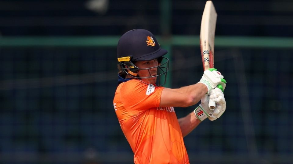 Bas de Leede took Netherlands over the line against Namibia and played a good hand against India