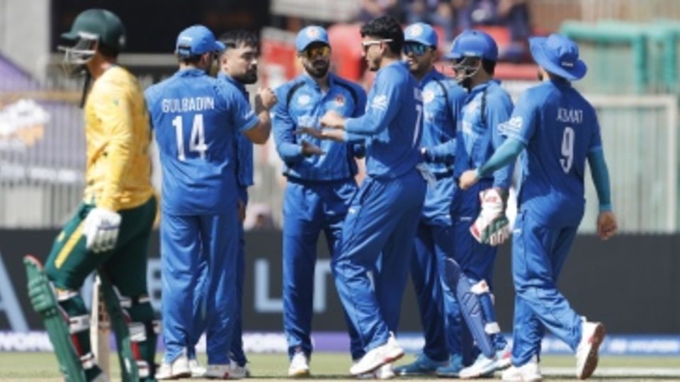 Rashid Khan ended a century stand with Quinton de Kock's wicket