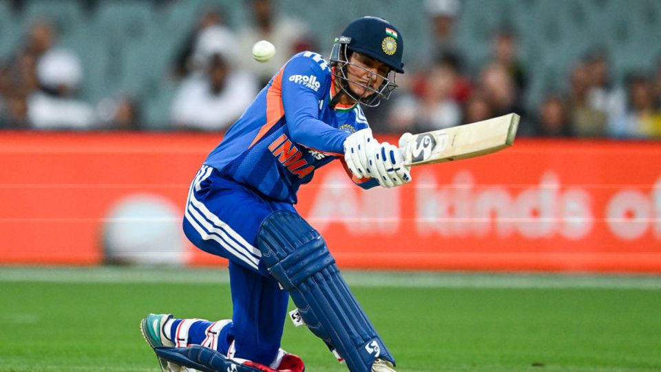 Smriti Mandhana launched a huge six over the leg side
