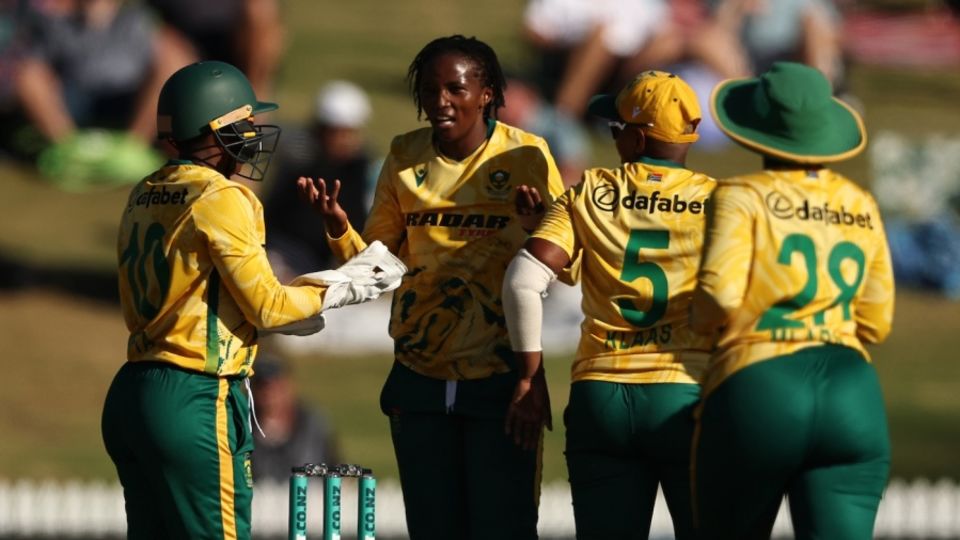 Ayabonga Khaka picked up two wickets in the 13th over on her way to a four-wicket haul