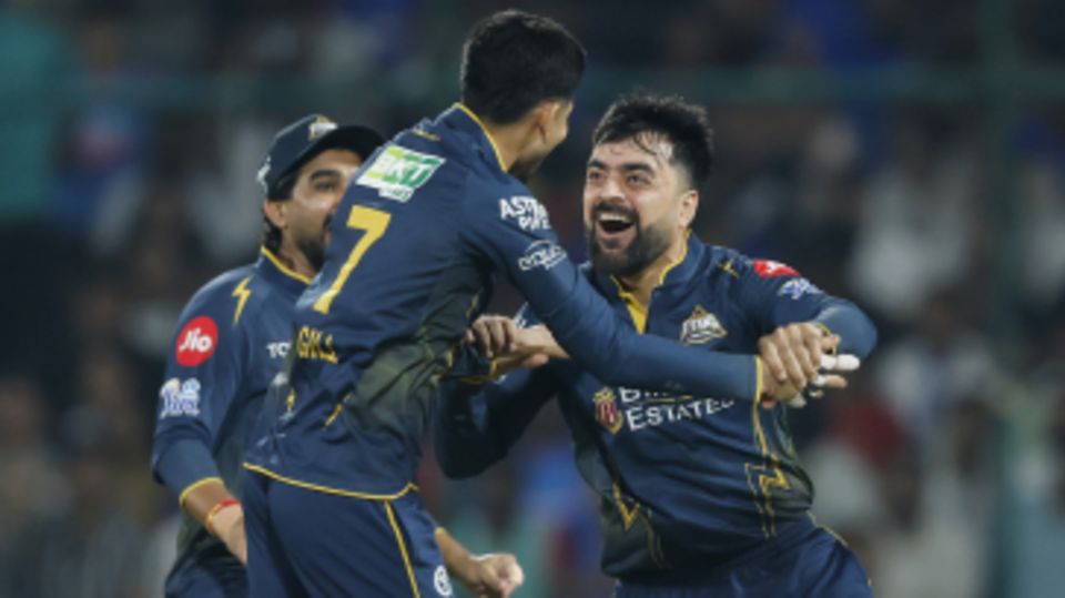 Rashid Khan got two in two balls in the tenth over