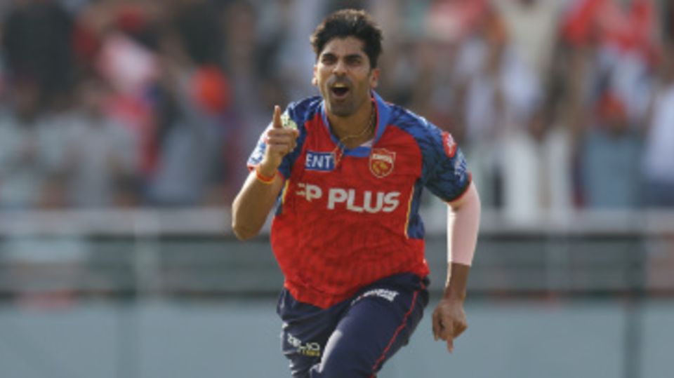 Who would have thought Shashank Singh would have a field day with the ball!