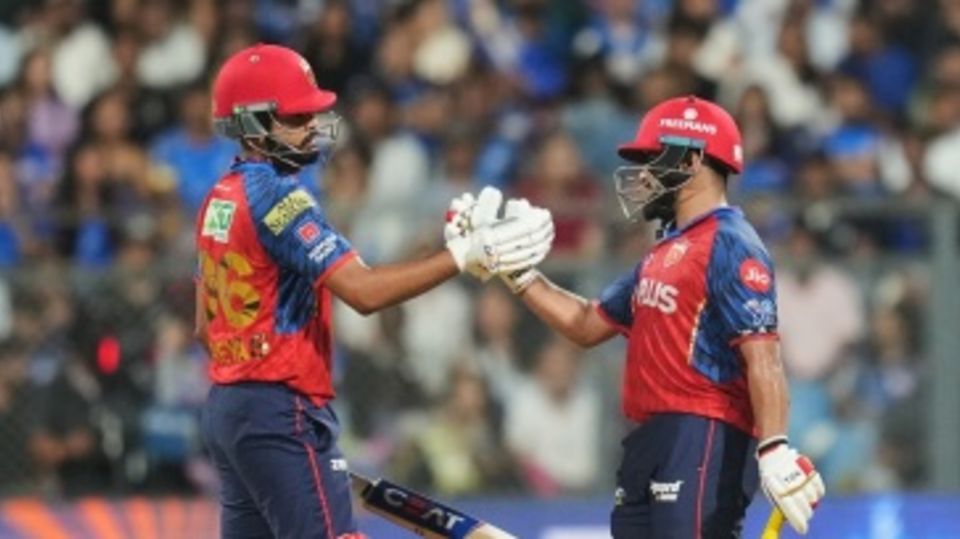 Shreyas Iyer and Prabhsimran Singh added 139 runs off 67 balls for the third wicket