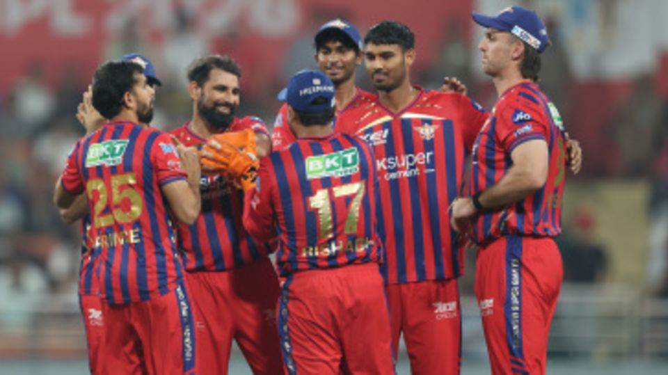 Mohammed Shami sent back Prabhsimran Singh for a golden duck