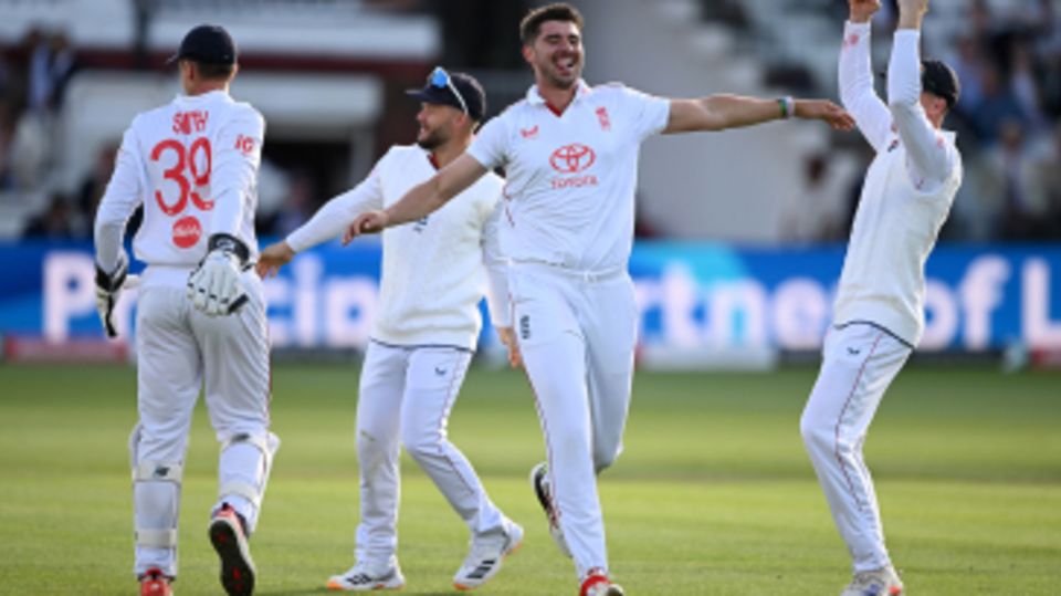 Josh Tongue removed Kane Williamson before the close
