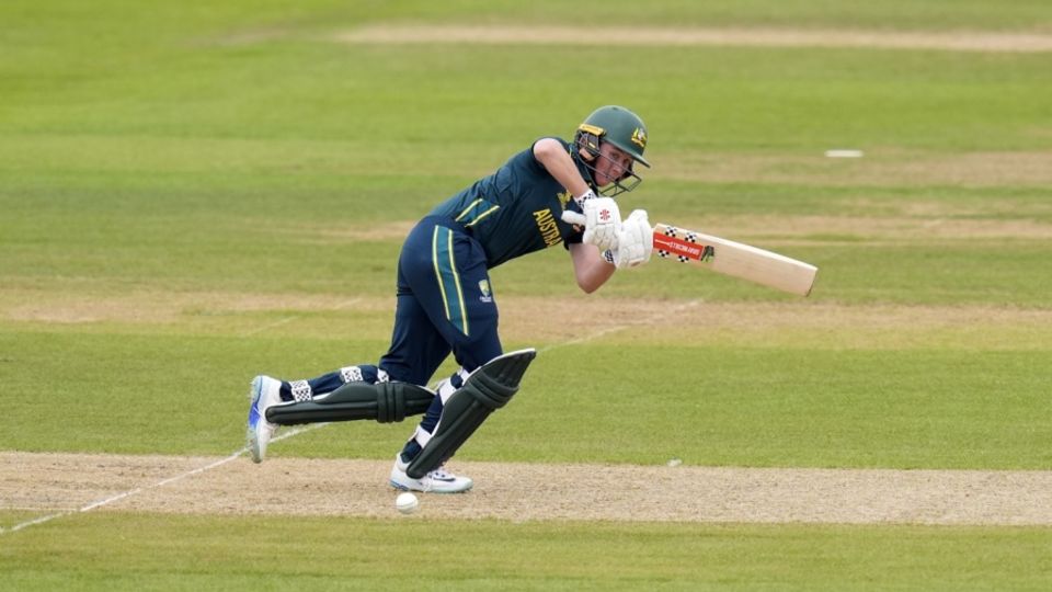 Beth Mooney stays in the eleven after recovering from her back soreness
