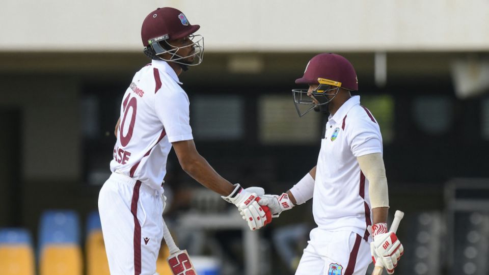 Roston Chase and Amir Jangoo put on an unbeaten century stand