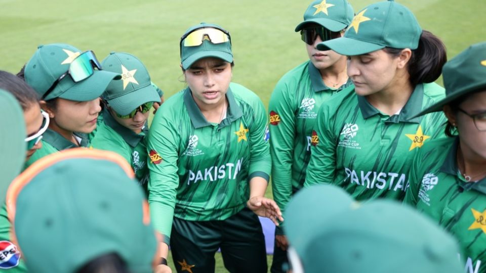 Fatima Sana: "We needed to understand how to handle the pressure better"