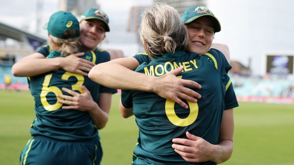 Ellyse Perry and Mooney embrace after Australia beat West Indies