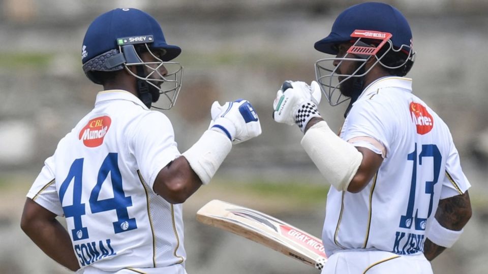 Sonal Dinusha and Kusal Mendis shared a 143-run stand
