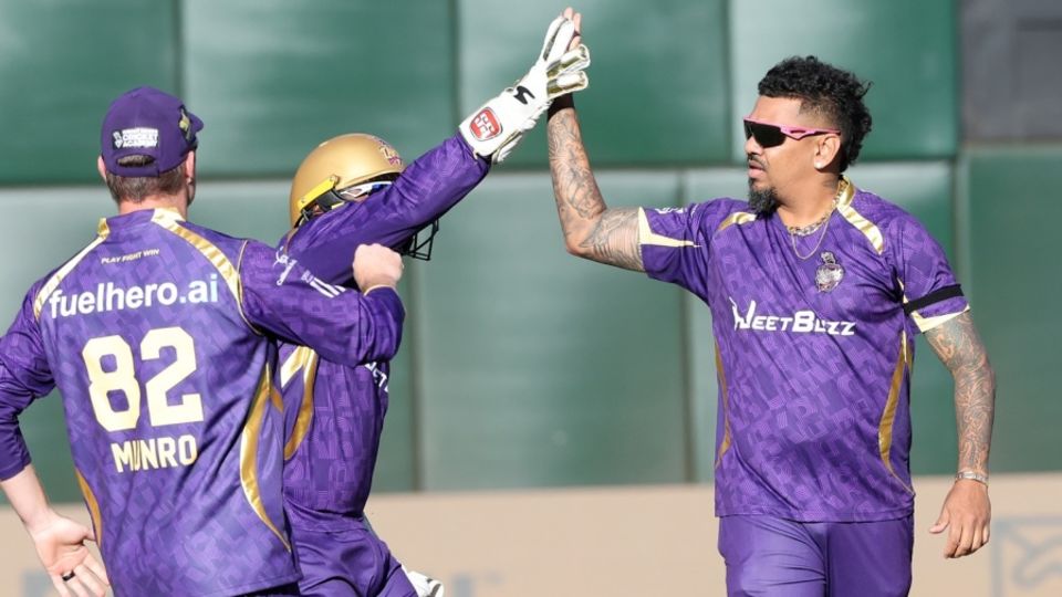 Sunil Narine had three wickets in the powerplay