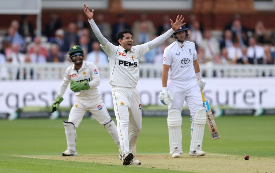 Mohammad Abbas claimed four wickets as Pakistan made good use of winning the toss
