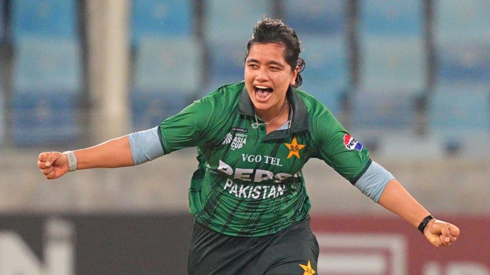 Fatima Sana will play in the WBBL for the first time with Perth Scorchers