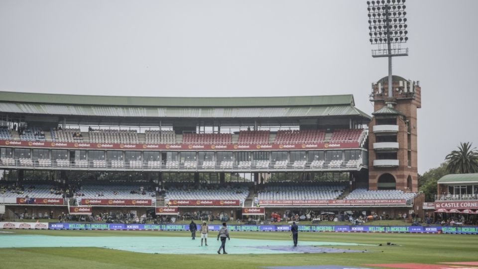 Rain limited play to 5.3 overs in the morning session