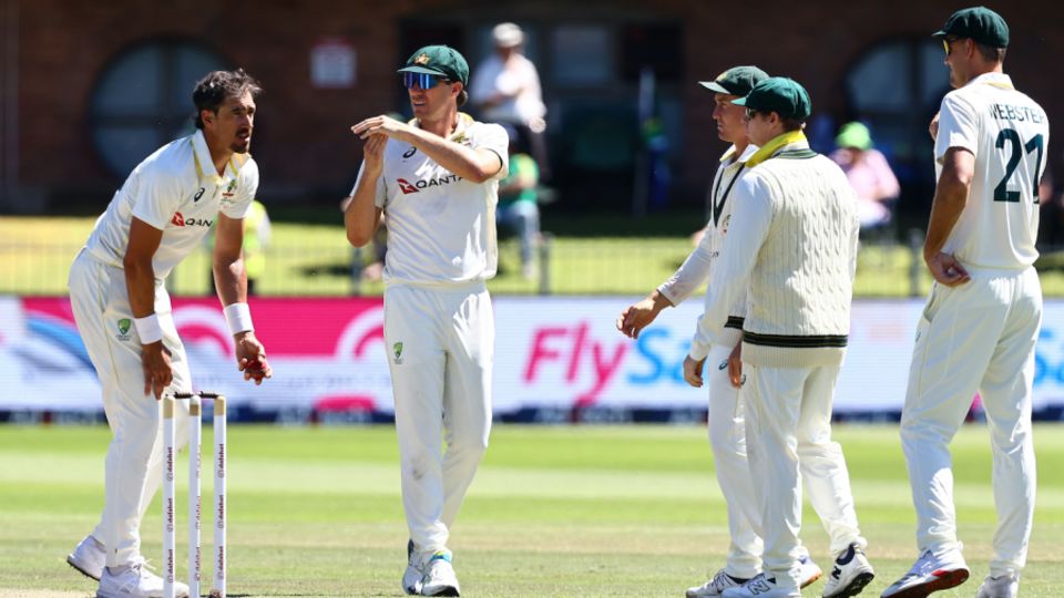Pat Cummins' successful review resulted in Mitchell Starc getting his 450th Test wicket