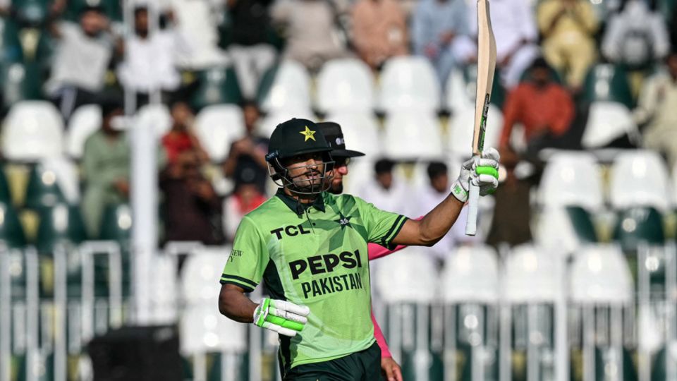 Hasan Nawaz acknowledges his half-century