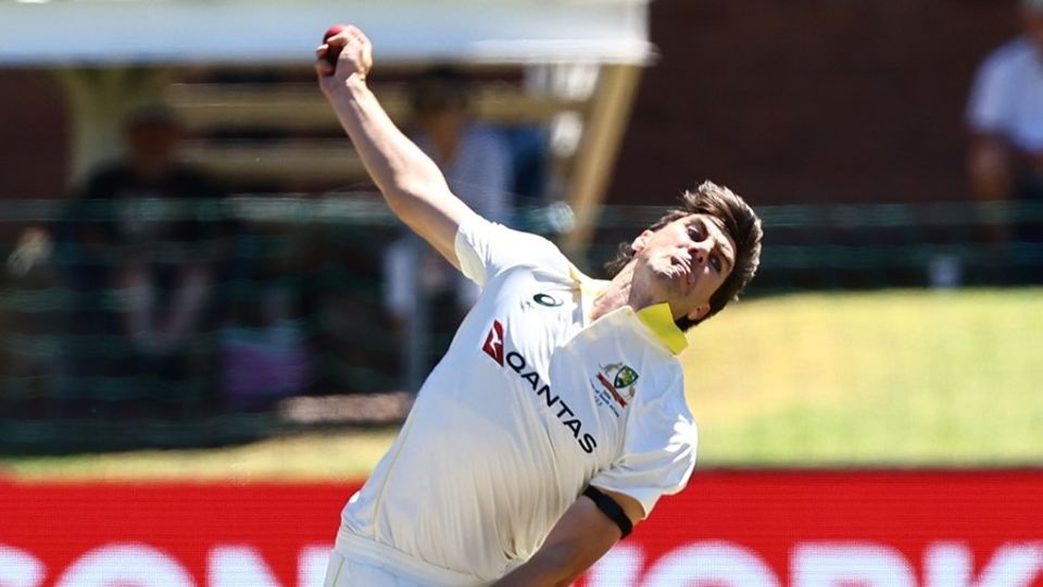 Pat Cummins put in a big shift for little reward