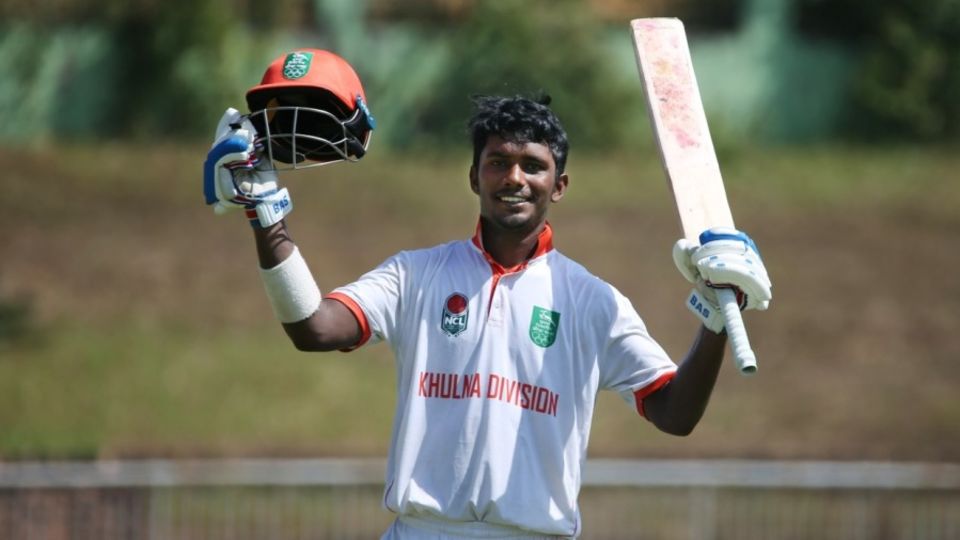 Azizul Hakim celebrates his century for Khulna