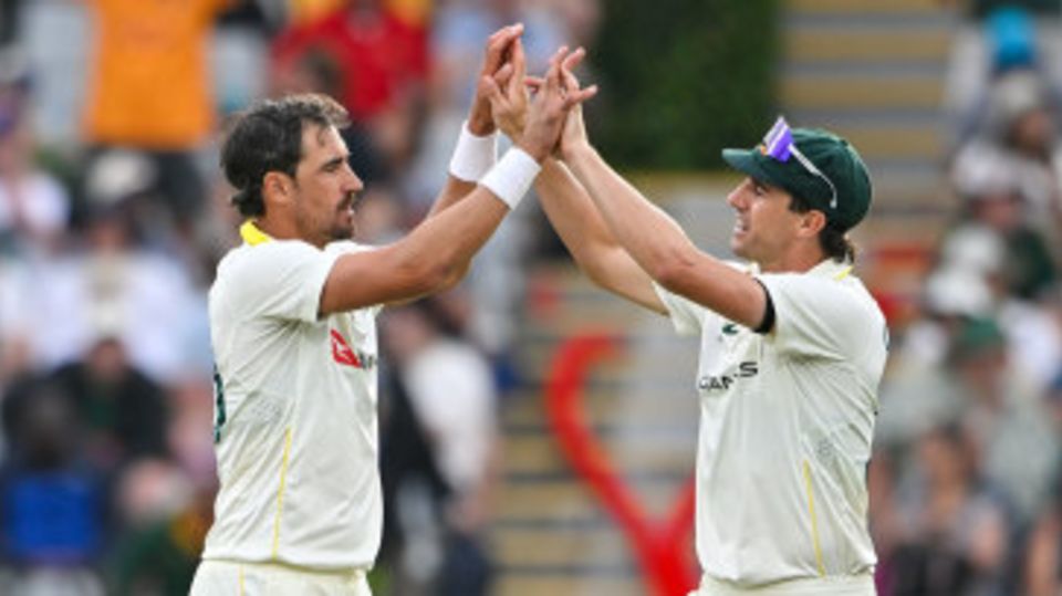 Mitchell Starc's late surge kept the contest even