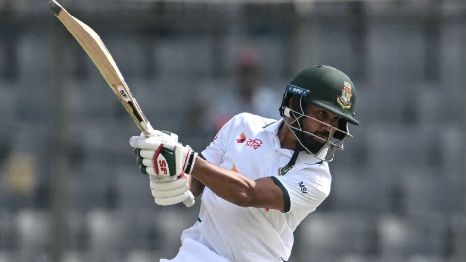 Shadman Islam batted through the first two sessions