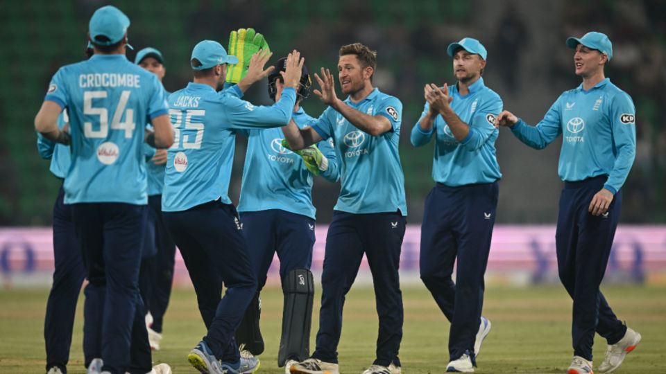 Liam Dawson claimed the wicket of Avishka Fernando, en route to a four-for