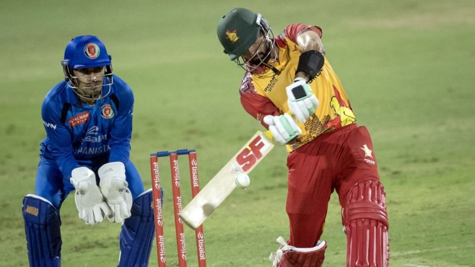Sikandar Raza kept Zimbabwe in the chase single-handedly