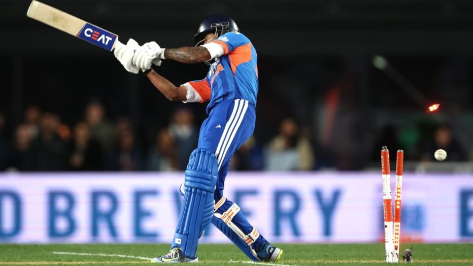 Shreyas Iyer was cleaned up by Adam Milne for 22