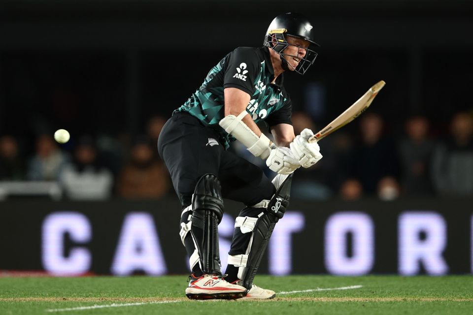 Michael Bracewell's scoops messed with Mayank Yadav