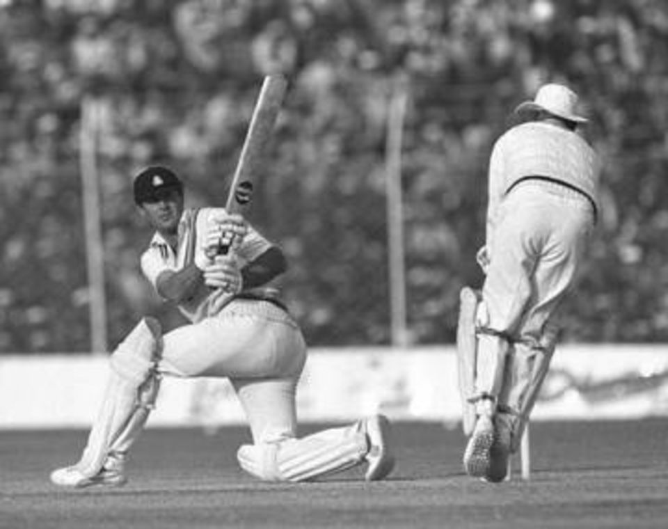 Geoff Boycott sweeps while going past Garry Sobers' world record aggregate of Test runs, in Delhi 1981