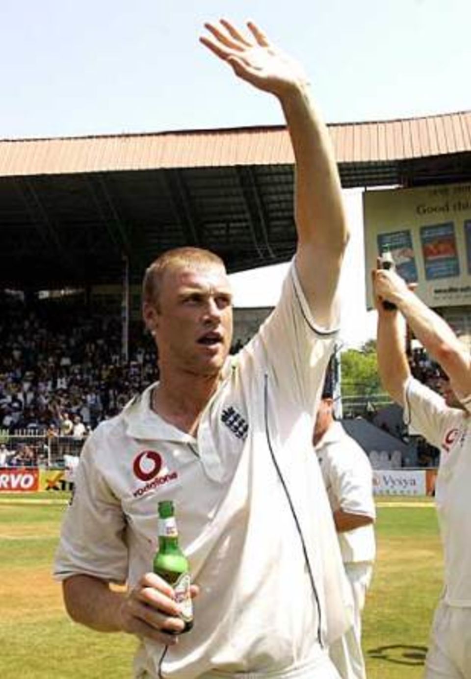 Andrew Flintoff, the last England captain to win a Test in India, acknowledges the Wankhede crowd in 2006