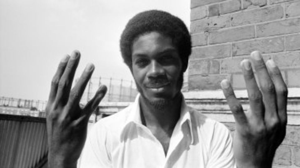 Michael Holding jolts England with eight first-innings wickets