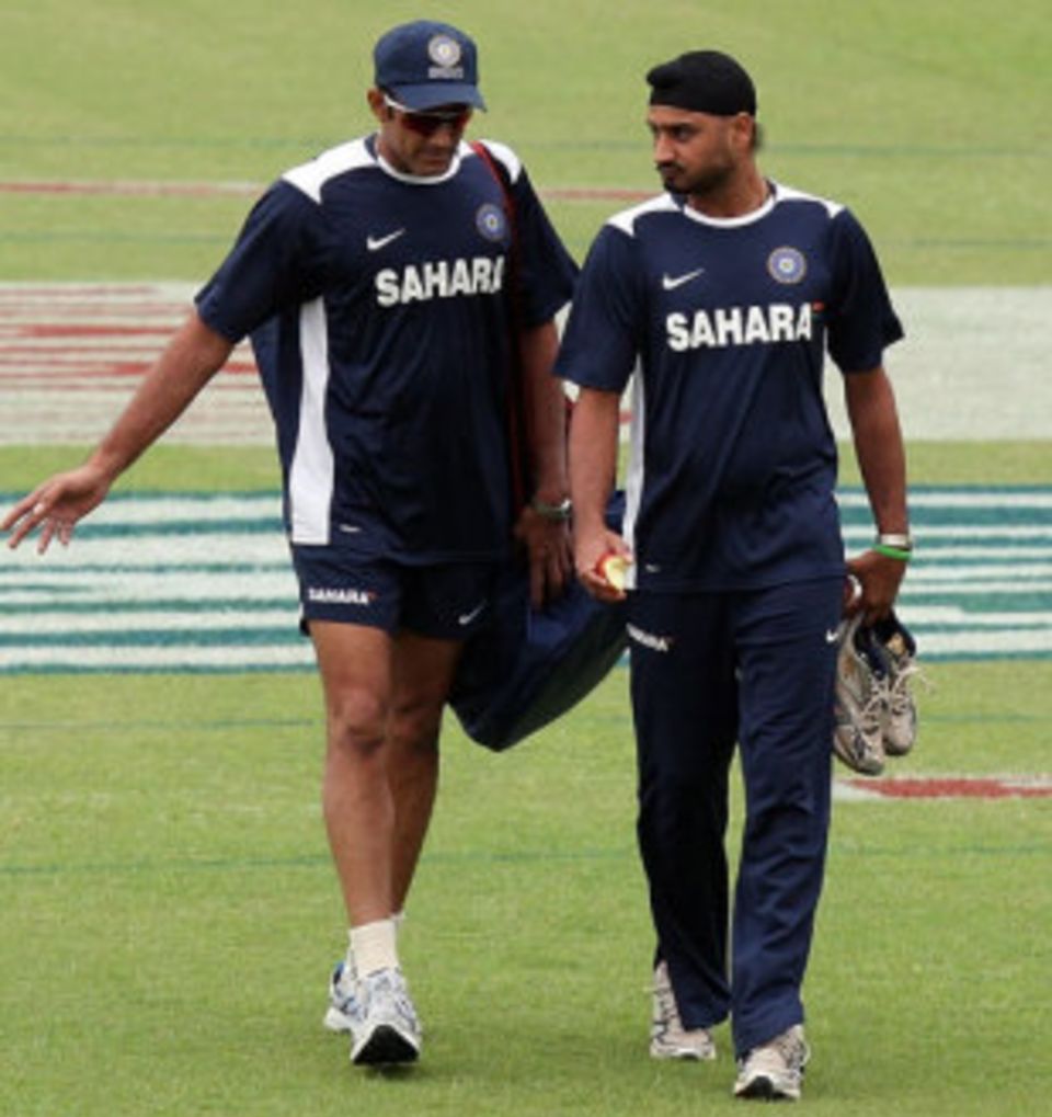 "Earlier the responsibility was shared between Kumble and me. Now it's my responsibility as the senior bowler to take most of the pressure"