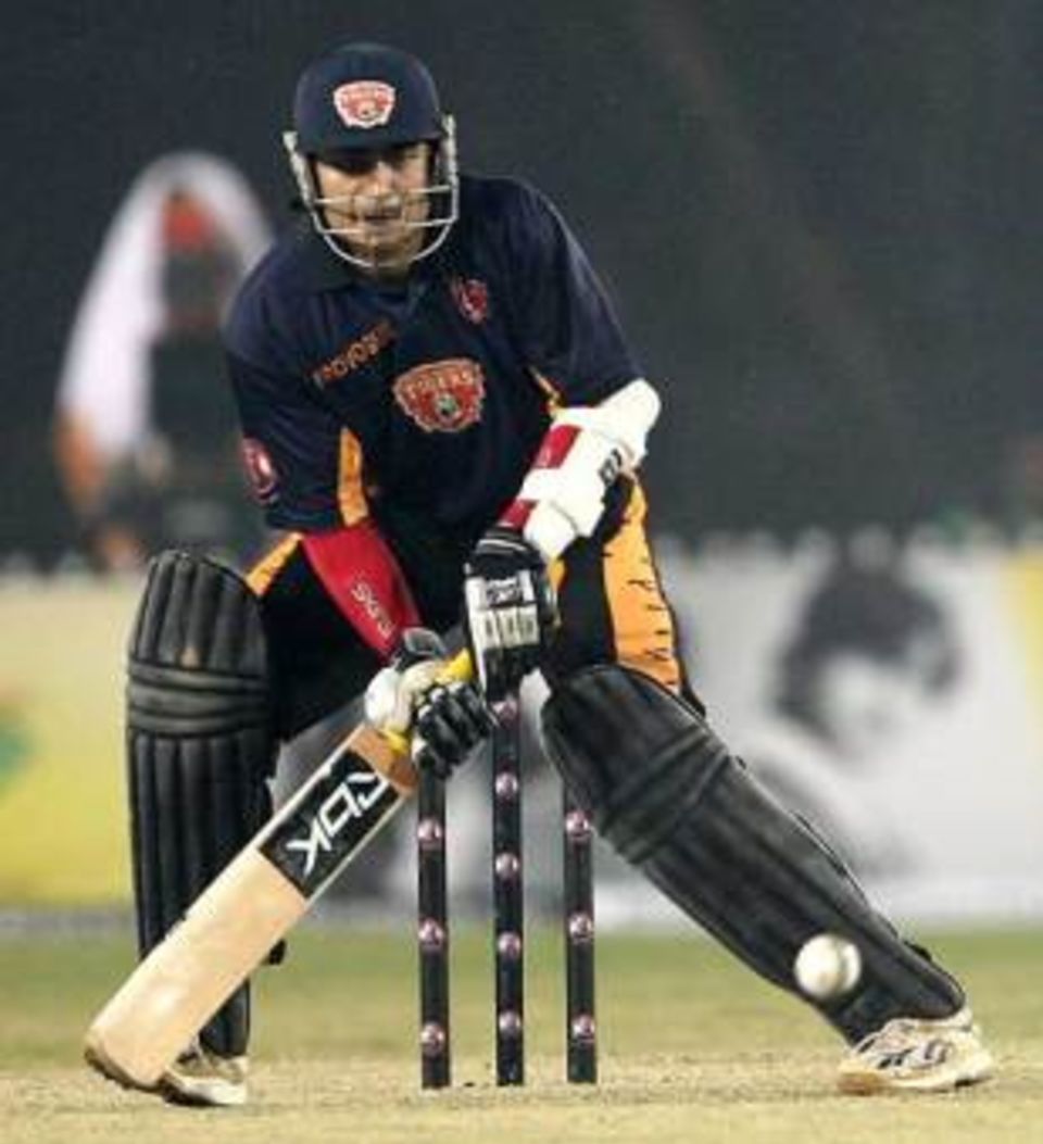 The CAB may offer Deep Dasgupta the post of coach-cum-captain of the Bengal side if he severs all ties with the unofficial league