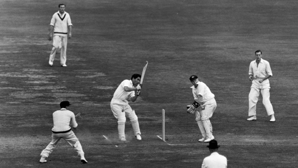 Denis Compton plays the hook shot