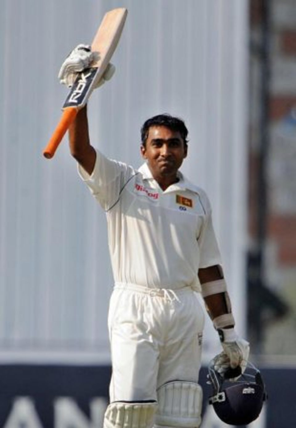 He doesn't acknowledge cheers when he reaches 10, but Mahela Jayawardene does hold the record for the most double-figure scores in a row
