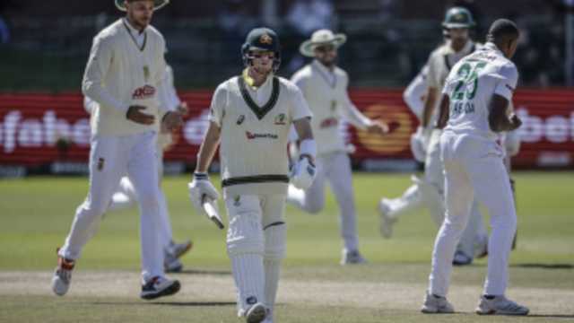 Cummins: Australia can't 'paper over cracks' after innings thrashing