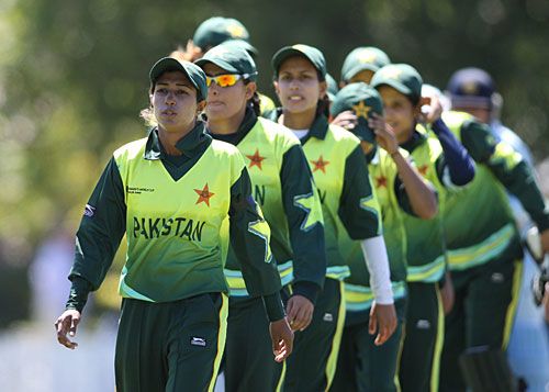 Urooj Mumtaz leads the Pakistan side on to the field