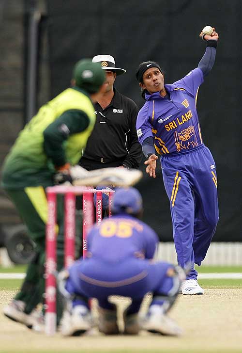 Suwini de Alwis in delivery action
