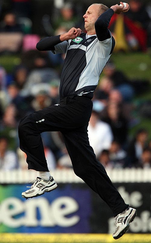 Ewen Thompson bowls on debut
