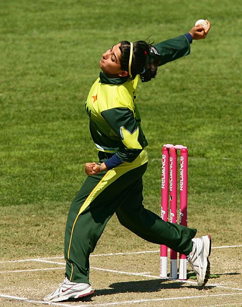 Mir leads Pakistan to victory in tight contest