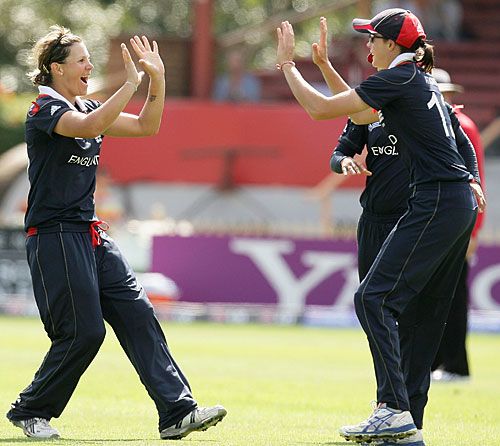Nicky Shaw took two in two balls