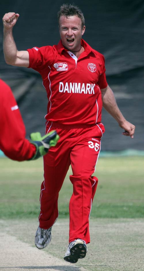 Henrik Hansen celebrates a wicket