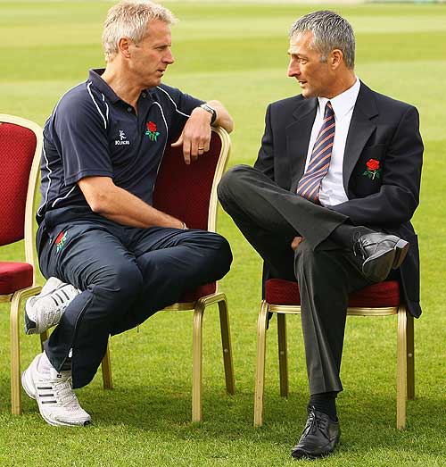 Peter Moores and Mike Watkinson in discussion