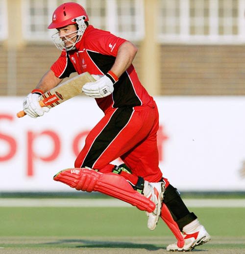 Canada's Ian Billcliff pushes hard for a run