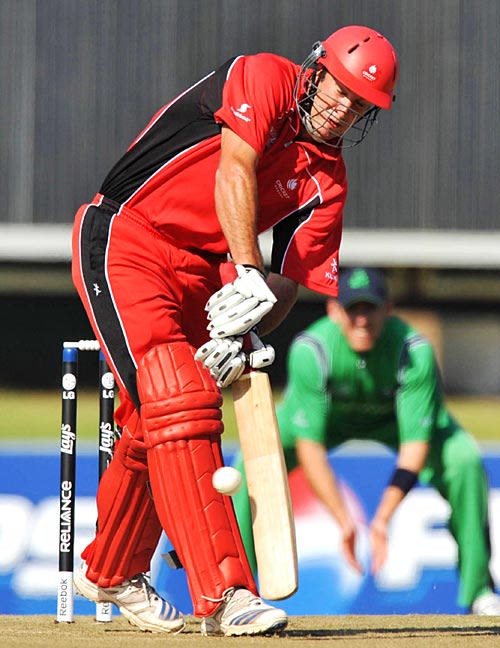 Geoff Barnett scored 19 off 21 balls