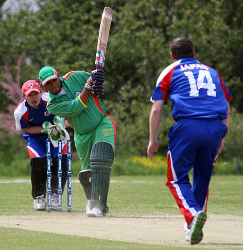 Gavin Beath gets a wicket