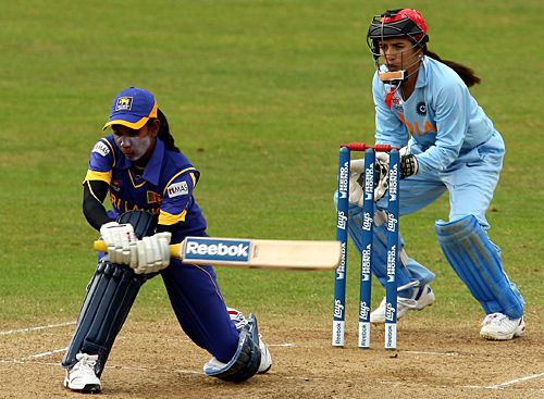 Deepika Rasangika employs the sweep