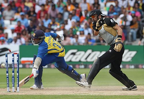 Mahela Jayawardene gets back in time as Peter McGlashan attempts a stumping